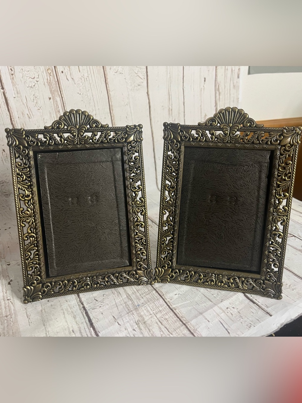 2 Beautiful Vintage Ornate Victorian Style Brass Picture Frames Black Felt Backs